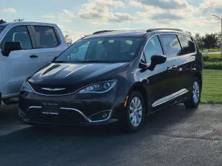 Chrysler Pacifica 2017 Touring-L 4dr Mini-Van
