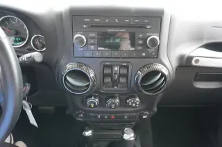 Jeep Wrangler JK Unlimited 2018 4x4 Sahara 4dr SUV