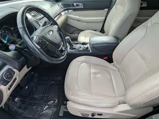 Ford Explorer 2019 AWD Limited 4dr SUV