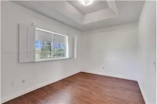 Propiedad en alquiler con 3 dormitorios y 2 baños en Miami