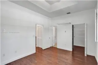 Propiedad en alquiler con 3 dormitorios y 2 baños en Miami