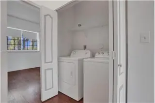 Propiedad en alquiler con 3 dormitorios y 2 baños en Miami
