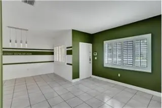 Propiedad en alquiler con 3 dormitorios y 2 baños en Miami