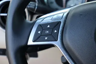 2012 Mercedes-Benz SLK 350