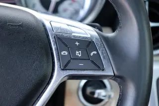 2012 Mercedes-Benz SLK 350