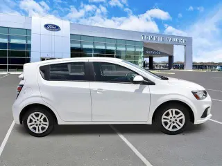 Chevrolet Sonic 2020 LT 4dr Hatchback w/1FL
