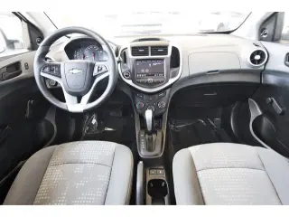 Chevrolet Sonic 2020 LT 4dr Hatchback w/1FL
