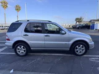 2004 Mercedes-Benz ML350