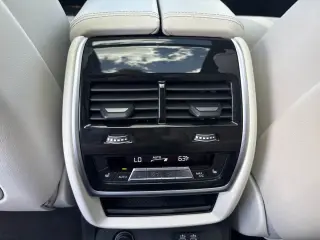 2024 BMW X7