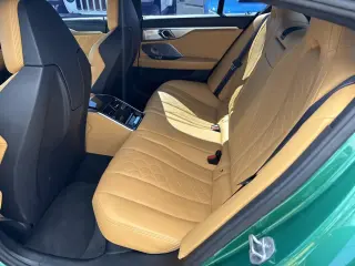 2023 BMW M8