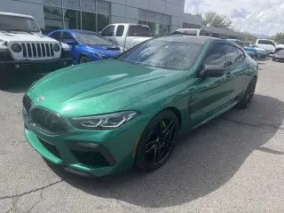 2023 BMW M8