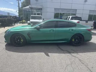 2023 BMW M8