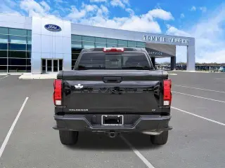 Chevrolet Colorado 2025 4x2 Work Truck 4dr Crew Cab 5 ft. SB