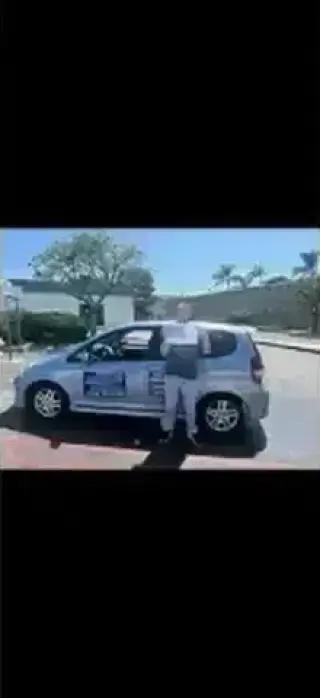 COMMUNITY  DRIVING SCHOOL