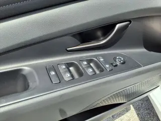 Hyundai ELANTRA 2025 SEL Sport 4dr Sedán
