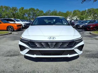 Hyundai ELANTRA 2025 SEL Sport 4dr Sedán