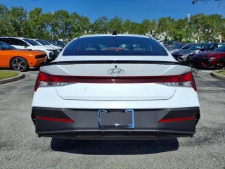 Hyundai ELANTRA 2025 SEL Sport 4dr Sedán