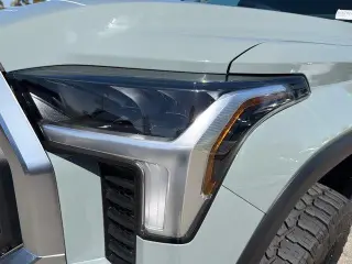 Toyota Tundra 2023 4x4 Limited 4dr CrewMax Cab Pickup SB