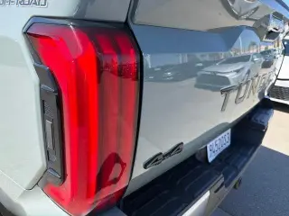 Toyota Tundra 2023 4x4 Limited 4dr CrewMax Cab Pickup SB