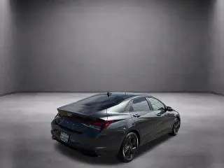 Hyundai ELANTRA 2023 SEL 4p Sedan