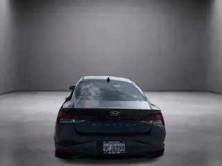 Hyundai ELANTRA 2023 SEL 4p Sedan