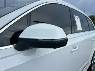 Audi Q7 2021 tracción en todas las ruedas quattro Premium Plus 55 TFSI SUV de 4 puertas