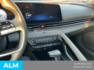 Hyundai ELANTRA 2025 SEL Conveniencia 4p Sedan
