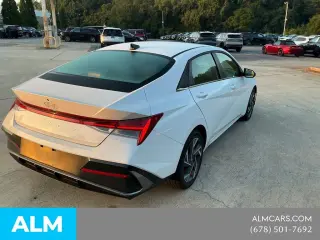 Hyundai ELANTRA 2025 SEL Conveniencia 4p Sedan