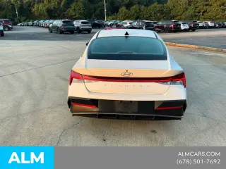 Hyundai ELANTRA 2025 SEL Conveniencia 4p Sedan