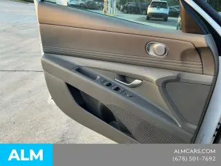 Hyundai ELANTRA 2025 SEL Conveniencia 4p Sedan