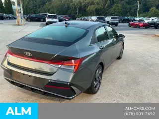 Hyundai ELANTRA 2025 SEL Conveniencia 4dr Sedan