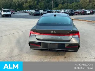 Hyundai ELANTRA 2025 SEL Conveniencia 4dr Sedan
