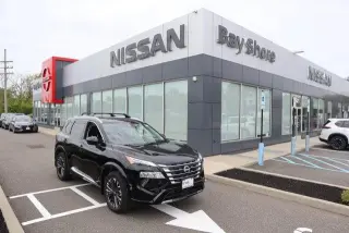 Nissan Rogue 2025 Platinum 4dr Crossover