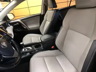 Toyota RAV4 2018 AWD Limited 4dr SUV