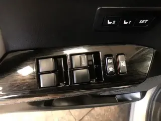 Toyota RAV4 2018 AWD Limited 4dr SUV