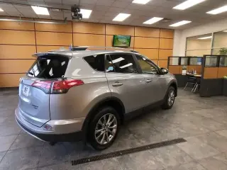 Toyota RAV4 2018 AWD Limited 4dr SUV