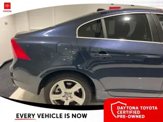 Volvo S60 2013 T5 Premier 4dr Sedán