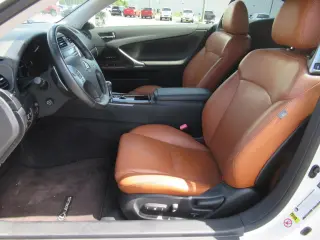 Lexus IS 250C 2011 2dr Convertible 6A