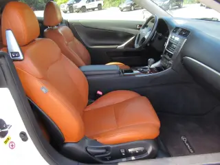 Lexus IS 250C 2011 2dr Convertible 6A