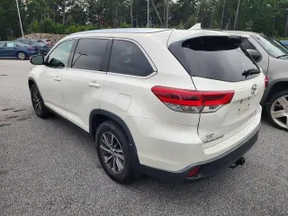 Toyota Highlander 2019 AWD XLE 4dr SUV