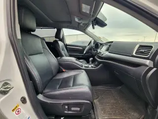 Toyota Highlander 2019 AWD XLE 4dr SUV