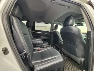 Toyota Highlander 2019 AWD XLE 4dr SUV