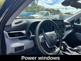 Toyota Highlander 2022 L 4dr SUV