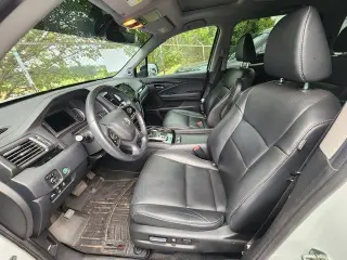 Honda Pilot 2020 AWD Touring 4dr SUV con asientos del capitán trasero