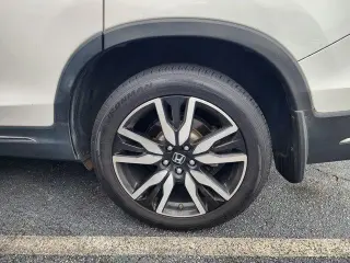 Honda Pilot 2020 AWD Touring 4dr SUV con asientos del capitán trasero