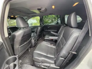 Honda Pilot 2020 AWD Touring 4dr SUV con asientos del capitán trasero