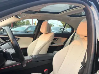 Mercedes-Benz Clase E 2025 tracción integral E 350 4MATIC 4dr Sedán