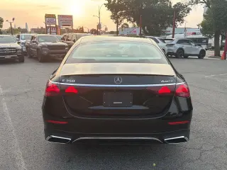 Mercedes-Benz Clase E 2025 tracción integral E 350 4MATIC 4dr Sedán
