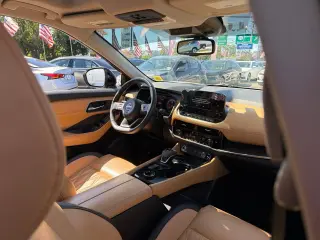 Nissan Rogue 2022 AWD Platinum 4p Crossover