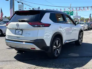 Nissan Rogue 2022 AWD Platinum 4p Crossover
